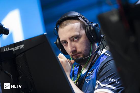 阜新篮球节盛大开启 四国男篮邀请赛引发热潮